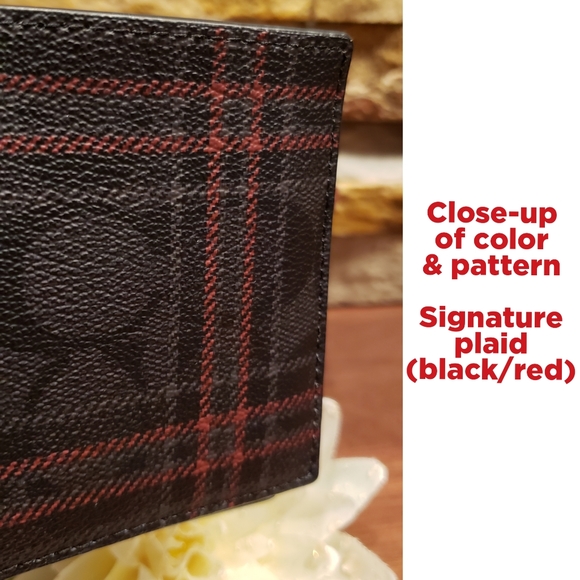 **SALE - 1 left!** NEW Coach Compact ID Wallet - Picture 3 of 6